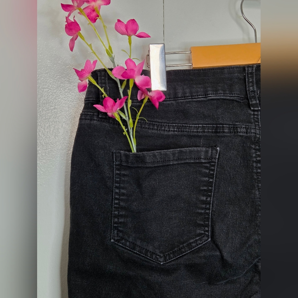☀️Eldorado Women's Size 14 Black Jeans Mid-Rise Skinny Fit Standard Length